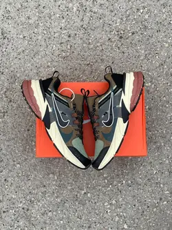 کفش اسپرت مردانه برند نایک مدل V2k run کد 100060