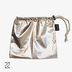 کیسه پارچه‌ای هدیه و اکسسوری طلایی‌رنگ کد BG003