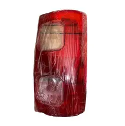 طلق چراغ عقب راست کی ام سی KMC) T8)