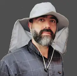 کلاه لبه دار یالدار