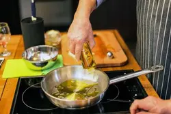 روغن آشپزخانه