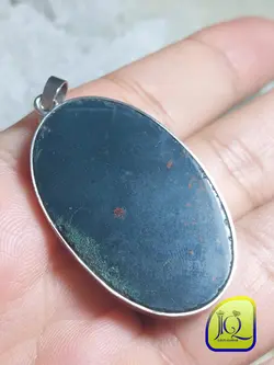 آویز سنگ خون