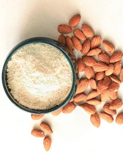 پودر بادام درختی خالص