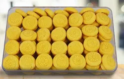 شیرینی برنجی زعفرانی ۳۵۰ گرمی(ارسال فقط تهران و قزوین)