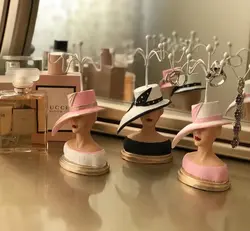 آویز جواهر  مدل نیم تنه