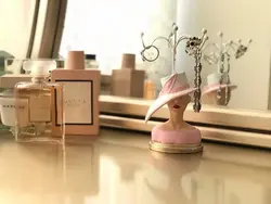 آویز جواهر  مدل نیم تنه