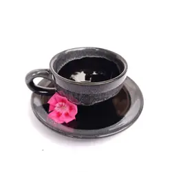 فنجان قهوه خوری مشکی با نعلبکی سرامیکی دست ساز -ست 6 عددی ملکه خورشید