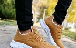 کفش اسپرت مردانه فوق العاده شیک و راحت  مدل پرادا شیک وراحت خردلی