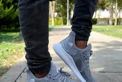 کفش اسپرت مردانه ادیداس فوق العاده شیک و راحت زیره طبی طوسی