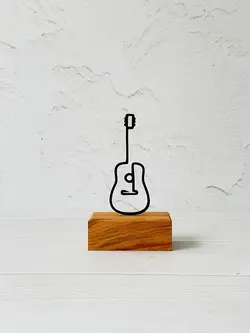 مجسمه گیتار