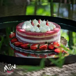 کیک بستنی چیز کیک توت فرنگی