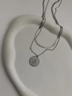 دولاين اليزابت سيلور