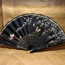 بادبزن گل و پروانه