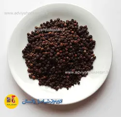 فلفل سیاه دانه درشت به صورت پودر و نسابیده