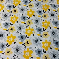 پارچه نخ پنبه گلدار زمینه سفید (B15)