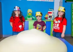 آزمایش خمیردندان فیل