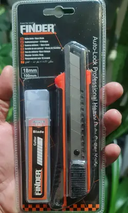 کاتر حرفه ای فایندر به همراه ۱۰ عدد تیغ مدل 191785