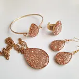 ست ‌کامل اشک رزگلد زیورآلات طلایی استیل و برنج انگشتر دستبند گوشواره گردنبند بدلیجات دستساز اکسسوری