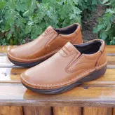 کفش طبی مردانه مدل چرم طبیعی دیتون رنگ قهوه ای