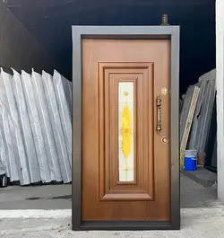 درب ضدسرقت شیشه خور تزیینی