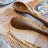 ملاقه چوبی دستساز بارلی مدل دیارا مناسب خورشت 27 سانتی چوب گردو کد bar0252