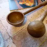 ملاقه متوسط خورشتی چوبی دستساز بارلی مدل ملورین 27 سانتی چوب گردو کد bar0284