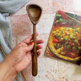 کفگیر چوبی دستساز بارلی مناسب جهیزیه عروس چوب گردو 25 سانتی کد bar0096