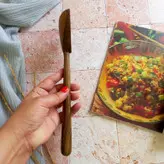 کفگیر چوبی دستساز بارلی مناسب جهیزیه عروس چوب گردو 25 سانتی کد bar0096
