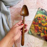 قاشق چوبی دستساز بارلی مناسب جهیزیه عروس چوب گردو 25 سانتی کد bar0046