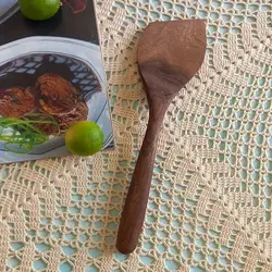 کفگیر چوبی دستساز بارلی مناسب جهیزیه عروس چوب گردو 25 سانتی کد bar0092