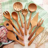 قاشق سالادخوری چوبی دستساز بارلی (1عددی) مدل مثلثی کد bar0236 چوب افرا 28 سانتی
