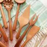 قاشق سالادخوری چوبی دستساز بارلی (1عددی) مدل مثلثی کد bar0236 چوب افرا 28 سانتی