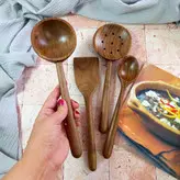ست قاشق دکوری به سفارش خانم پورمهر چوب گردو 28 سانتی کد sefareshi08