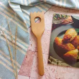 کفگیر چوبی دستساز بارلی مناسب جهیزیه عروس چوب راش 26 سانتی کد bar0069