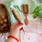 قاشق آجیل جدید چوب گردو (1عدد) 17 سانتی مدل زریا مناسب آجیل خوری متوسط و بزرگ کد bar0055