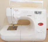 چرخ خیاطی سینگرApricut