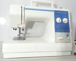 چرخ خیاطی ژانومه مدل ۶۸۲