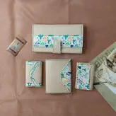 آموزش الگو و دوخت کیف پول و جاکارتی و کیف مدارک ماشین و جاکلیدی چرم زنانه