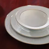 سرویس غذاخوری 28 پارچه چینی زرین ایران سری ایتالیا اف مدل سپید صدف درجه یک