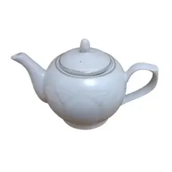 قوری شرکت صنایع چینی تقدیس مدل برجسته