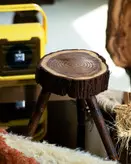 سه پایه روستیک دکوری چوب خوش نقش سنجد لب ماتیکی