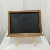 تخته سیاه پایه دار کوچک