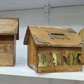 قلک چوبی کوچک طرح کلبه