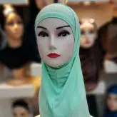 مقنعه دخترانه دو تیکه در 10 رنگبندی متفاوت نگین کاری شده