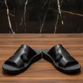 صندل مردانه مدل چرم طبیعی کد 04 رنگ مشکی