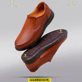 کفش روزمره مردانه چرم طبیعی کد 00197t.k رنگ عسلی