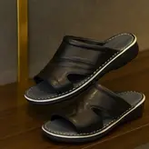 صندل مردانه چرم طبیعی کد 042t.k رنگ مشکی