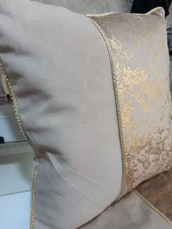کوسن طلاکوب کرم