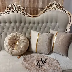کوسن طلاکوب کرم