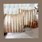 کوسن تر کیبی چرم راه راه